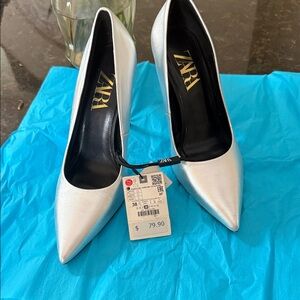 Zara Metallic Silver Pointed Pumps